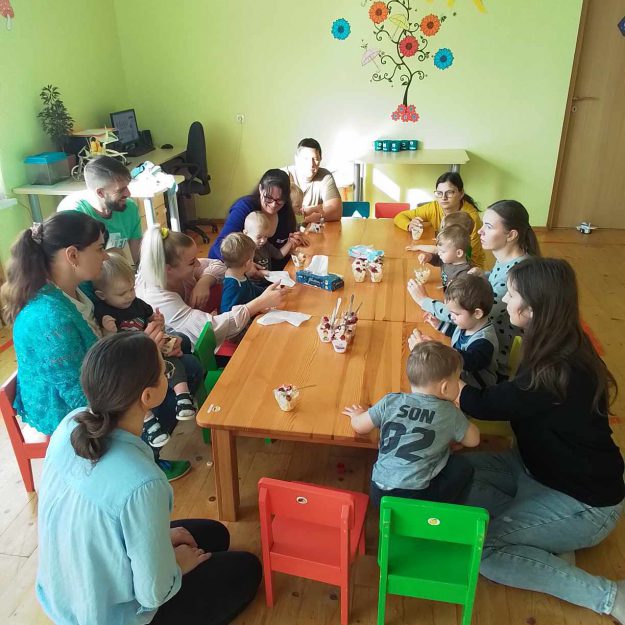 379644158_276647518654650_7551358094555167799_n